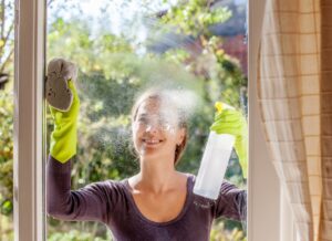 How to use glass cleaner correctly