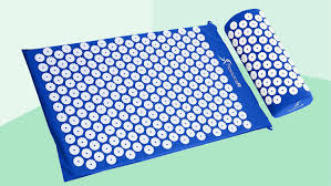 What are melamine plates?