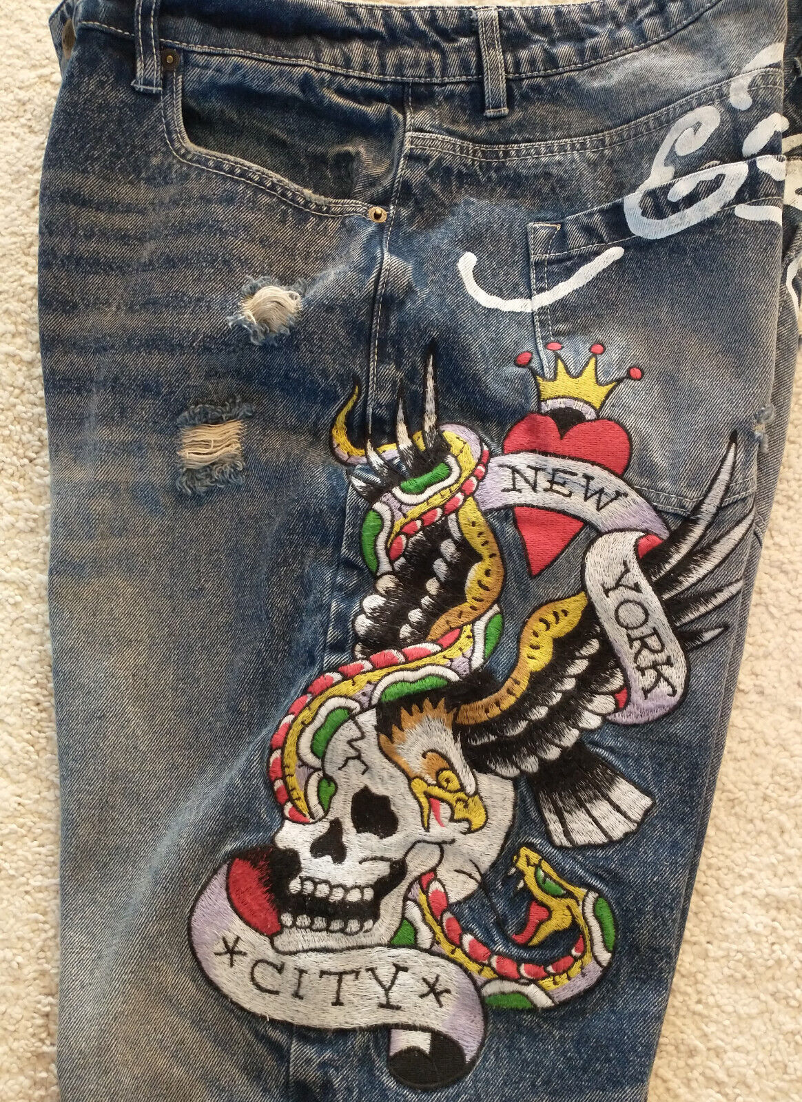 The Perfect Fit: A Guide to Finding Your Ideal Pair of Ed Hardy Jeans