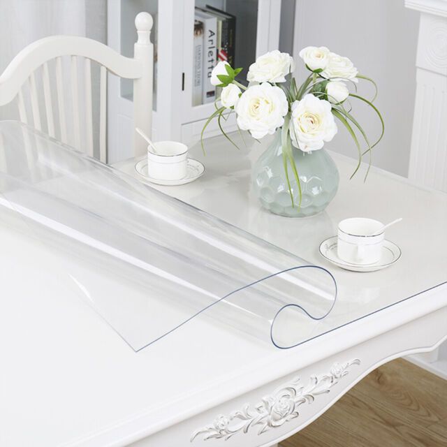 La nappe transparente en PVC pour une décoration de mariage élégante