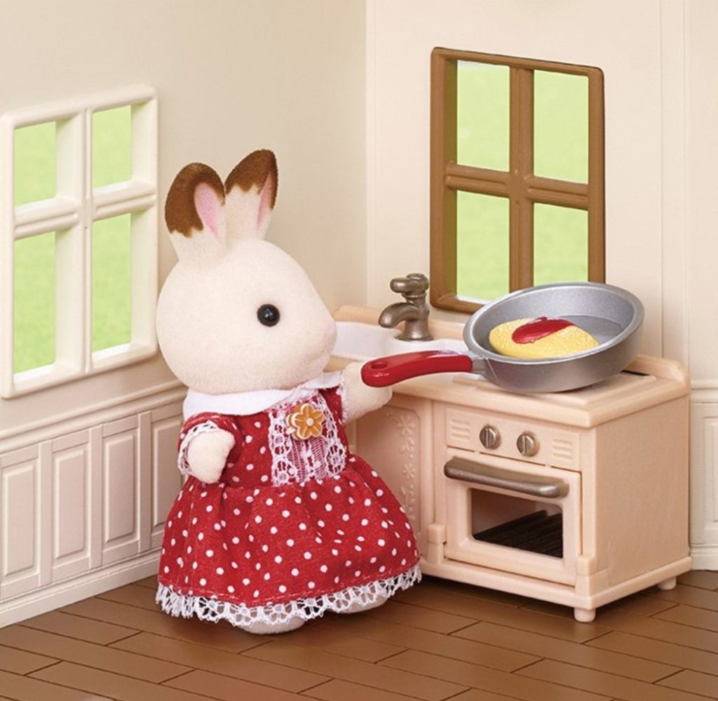 ¿Cuál es la diferencia entre los Sylvanian Families y otros juguetes de miniaturas o muñecas?
