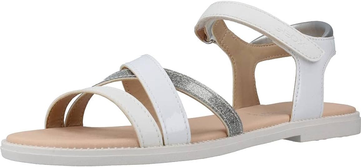 ¿Cómo puedo saber si las sandalias de niña son adecuadas para el pie plano o con arco alto?