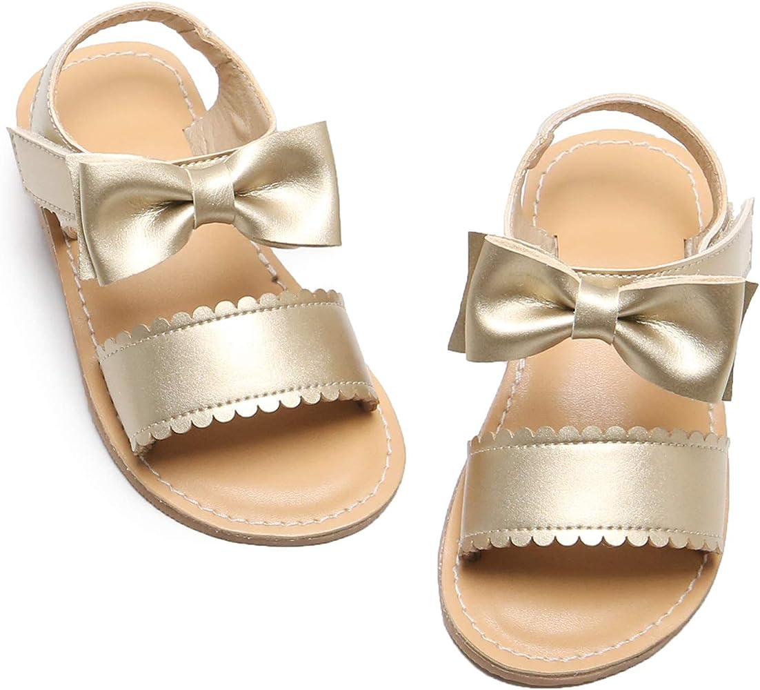 ¿Qué hacer si las sandalias de niña no se ajustan correctamente?
