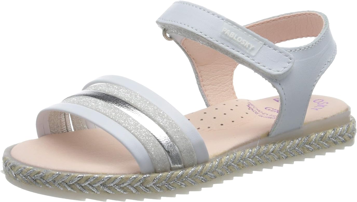¿Qué diseños y colores de sandalias son más adecuados para las diferentes edades de las niñas?