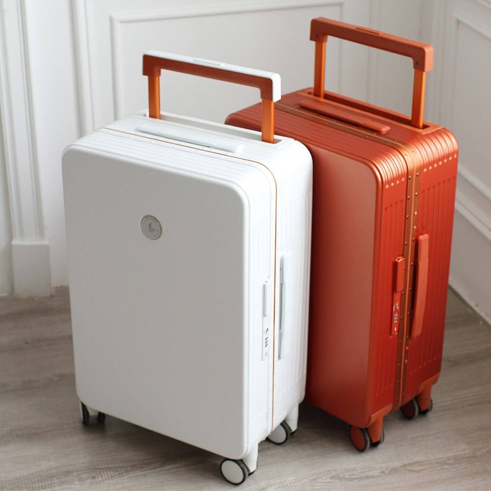 Sistema de expansão de volume em malas de viagem de 10kg