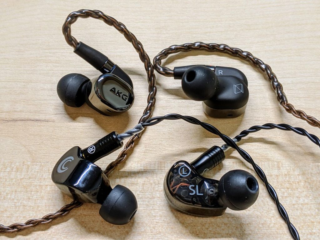 AKG N5005 이어폰의 케이블 교체 가능성 및 교체 후 변화