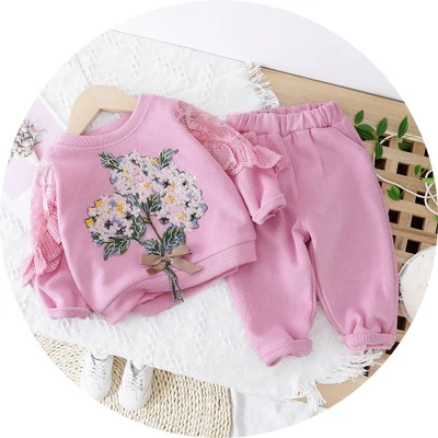 Ropa de bebé niña con diseños divertidos y originales.