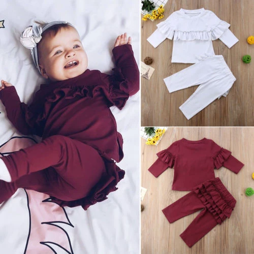 Colecciones de ropa de bebé niña para diferentes edades.