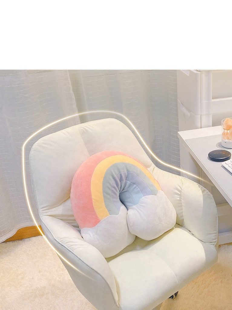 책상의자를 사용하면서 전자기기를 사용하는 경우, 어떤 점을 주의해야 할까요?