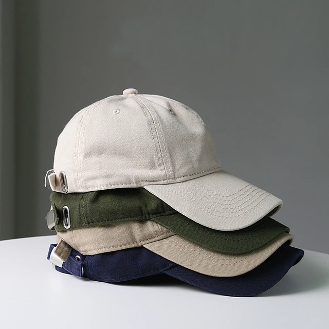 Gorras hombre como accesorio en festivales de música.