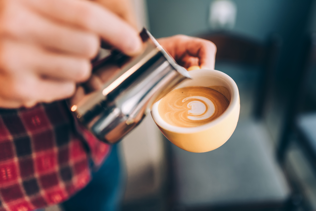 How to Make Latte Art Like a Pro Using Your Espresso Machine