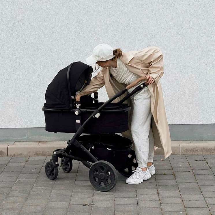 ¿Es necesario comprar un carrito de bebé con suspensión en las cuatro ruedas?