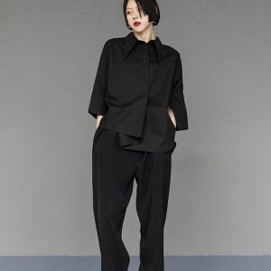 Cores e padrões populares na roupa country feminina.