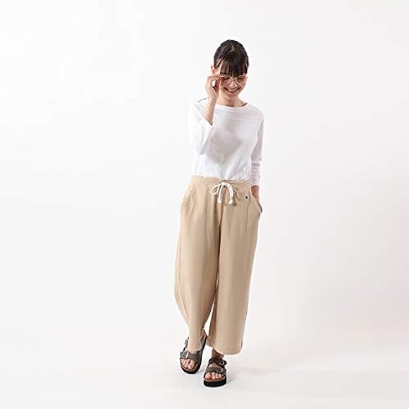 ¿Cómo lograr un look bohemio con pantalones anchos de mujer?