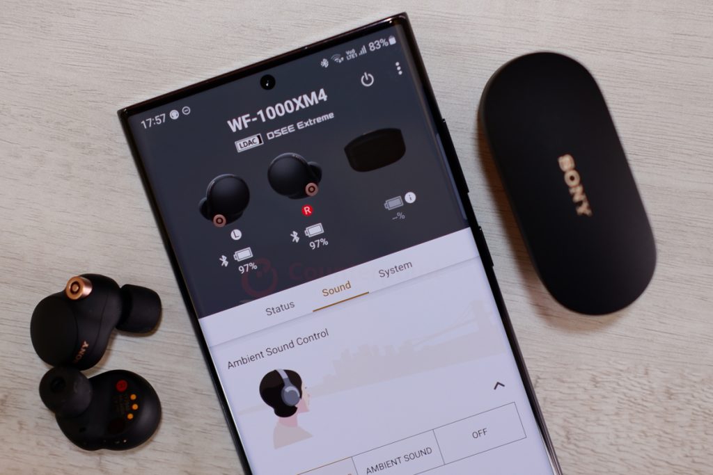 WF 1000XM4의 배터리 수명과 충전 기능 확인