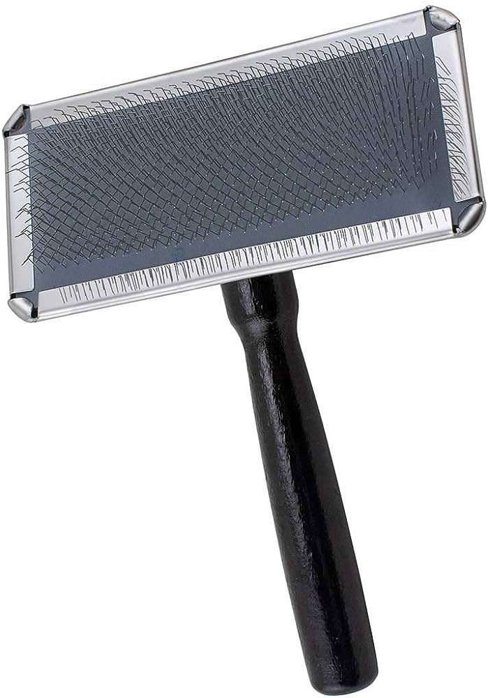 Slicker Brushes for Puppies: Starting Good Grooming Habits Early
