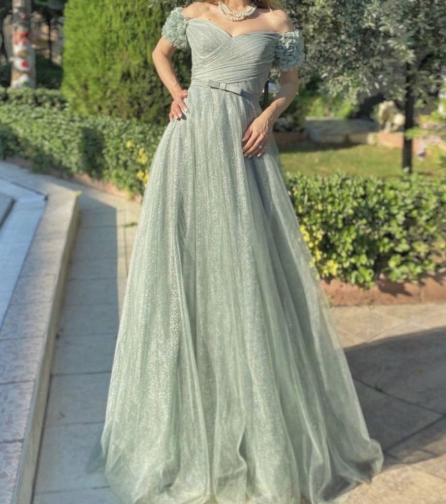 ¿Cuál es la mejor manera de almacenar un vestido de fiesta cuando no se usa?
