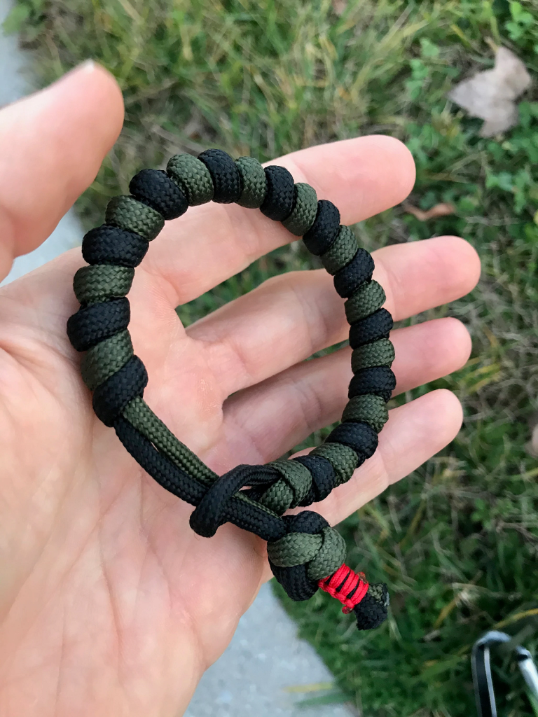 The Psychological Benefits of Wearing a Paracord Bracelet