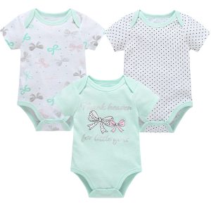 ¿Cuándo es el mejor momento para comenzar a comprar la ropa de bebé?