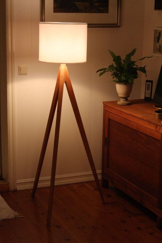 Quelles sont les marques les plus populaires de lampadaires salon ?
