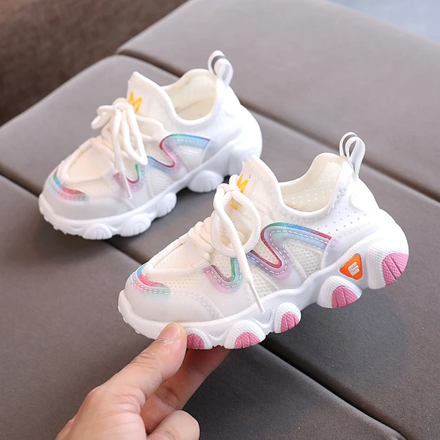 ¿Por qué hay que prestar especial atención en la compra de zapatillas niño?