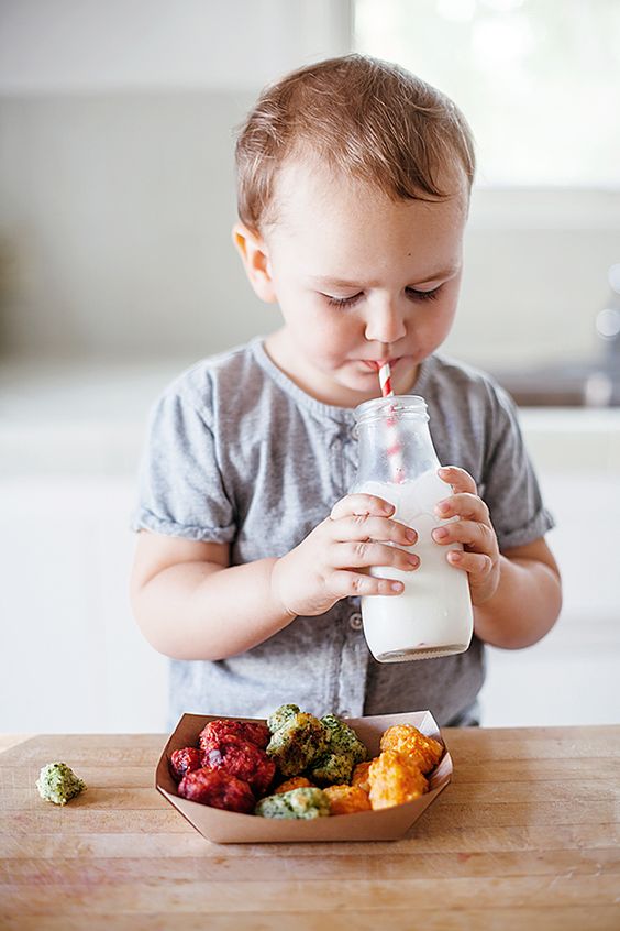 Quelle quantité doit manger votre tout-petit ?