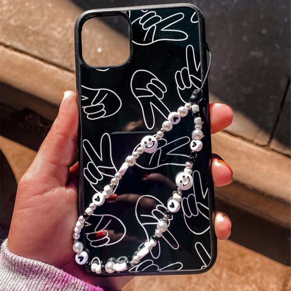 Handmade mobile phone accessories: mobile phone pendants made from handicrafts