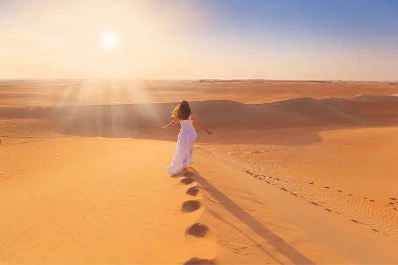 How Do You Choose Desert Clothes? Check It Out Here!