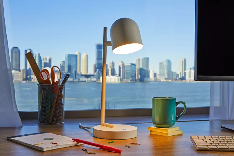 Les 4 meilleures lampes de bureau pour votre bureau à domicile