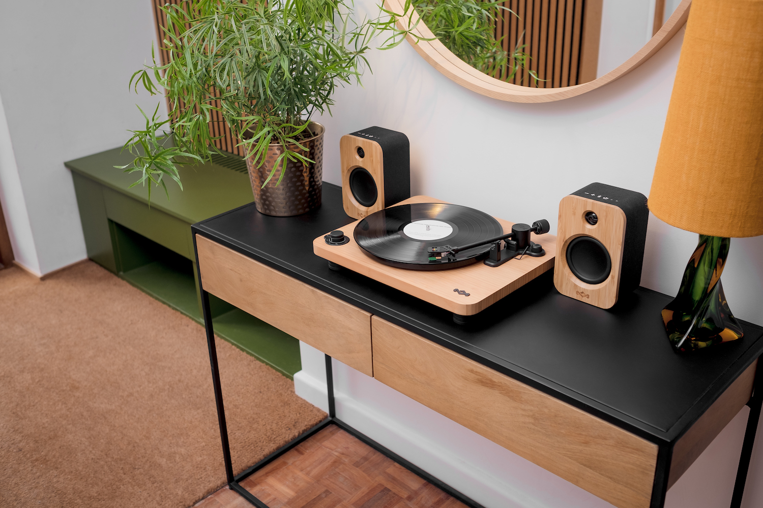 The Magic of Melody: Exploring the Turntable of Bluetooth Turntable