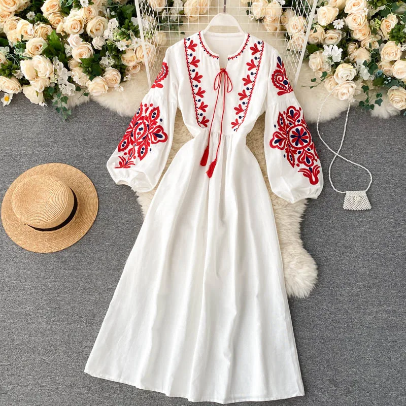 The Dos and Don’ts of Choosing an Embroidered Dress