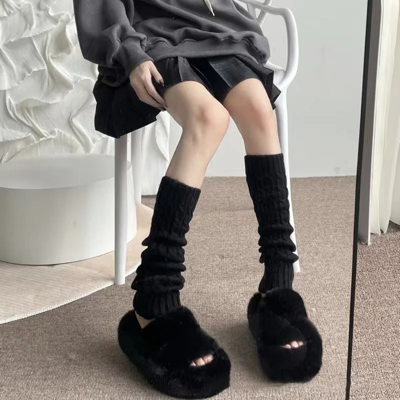 Style Guide to Leg Warmers for Different Occasions
