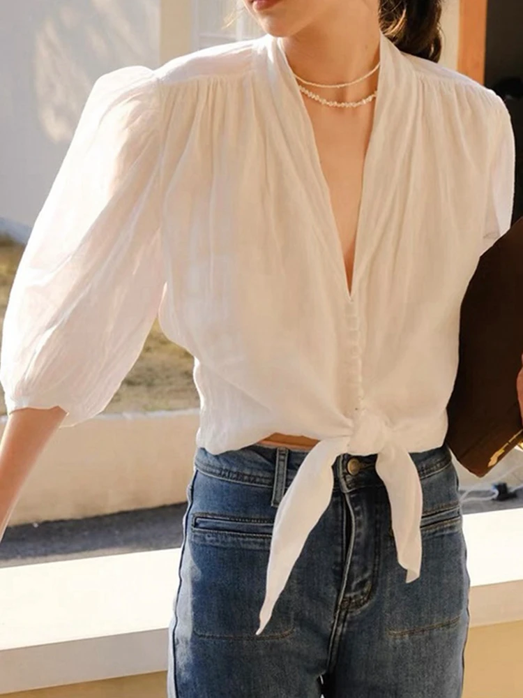 Linen Shirts: Embrace the Relaxed Vibe of Summer Fashion