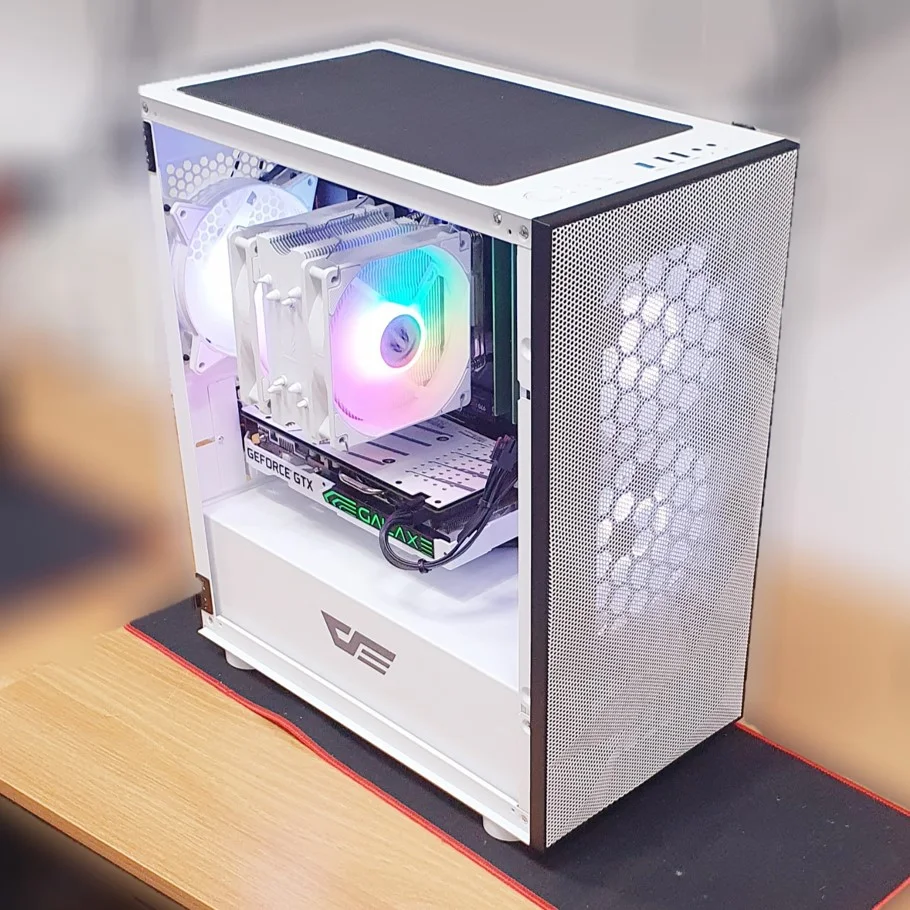 조립식 컴퓨터에 사용할 수 있는 다양한 저장장치(SSD, HDD, NVMe 등)의 장단점