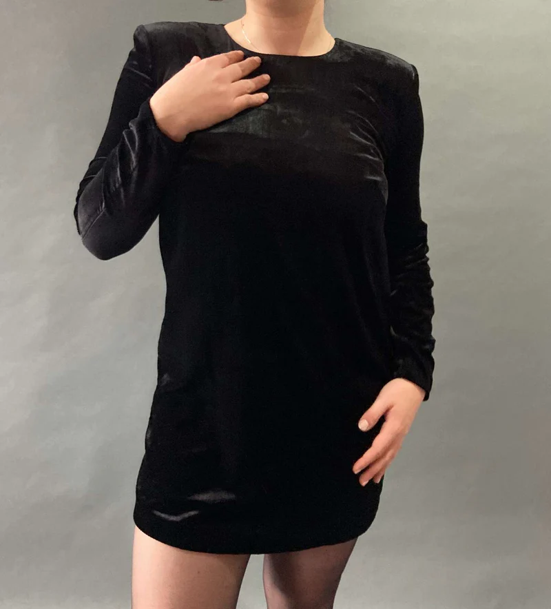Different Types of Velvet Dresses: Exploring Various Cuts & Silhouettes