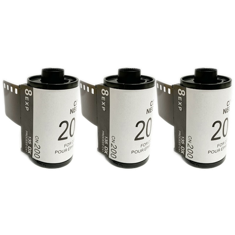 Embracing the Imperfect: Finding lulu in Flaws with 35mm Film