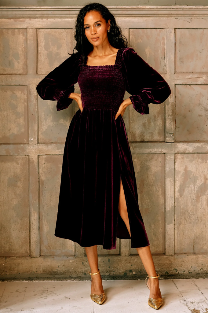 Velvet Dresses for Black Tie Events: Sophisticated and Glamorous