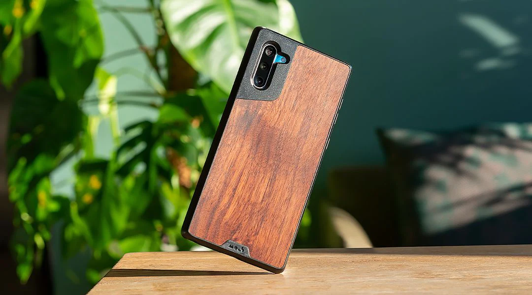The Impact of Wooden Phone Cases on Phone Signal Strength