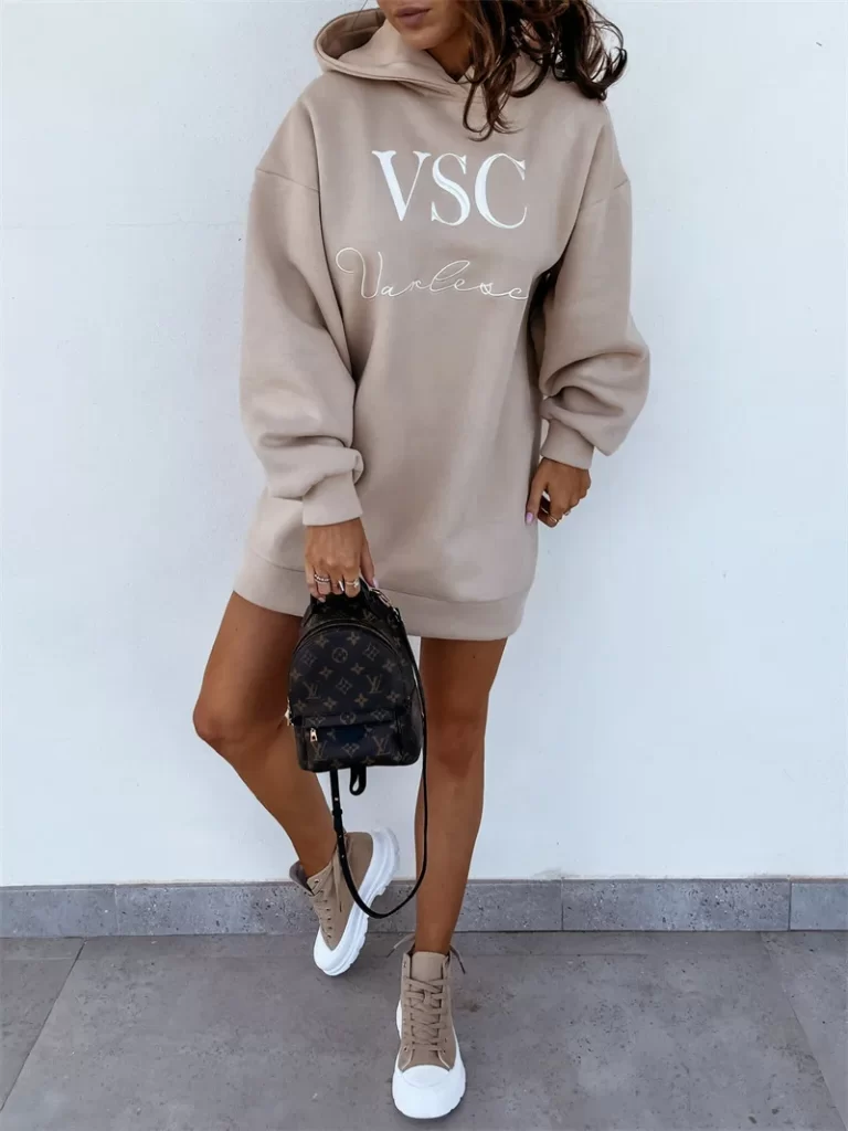 Tips for Choosing the Right Neckline for a Versatile Hoodie Dress