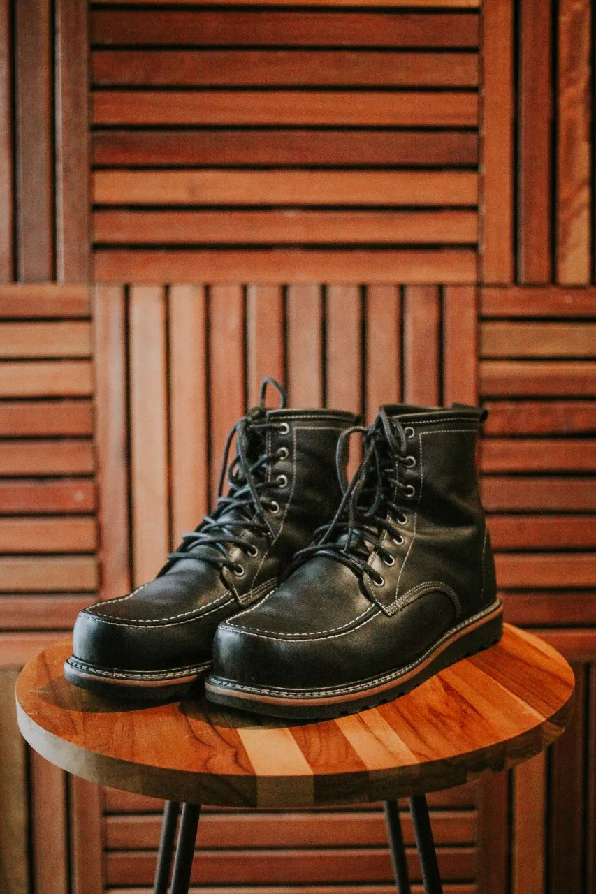 "Bota masculina de couro: um investimento que vale a pena"