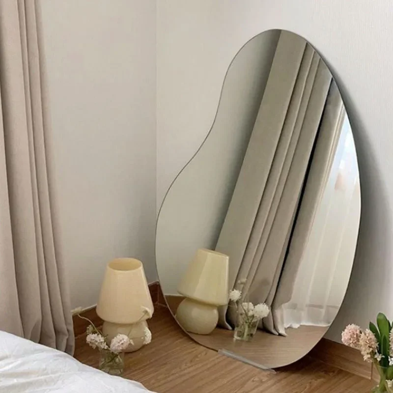 The Versatility of Large Mirrors: From Classic to Contemporary