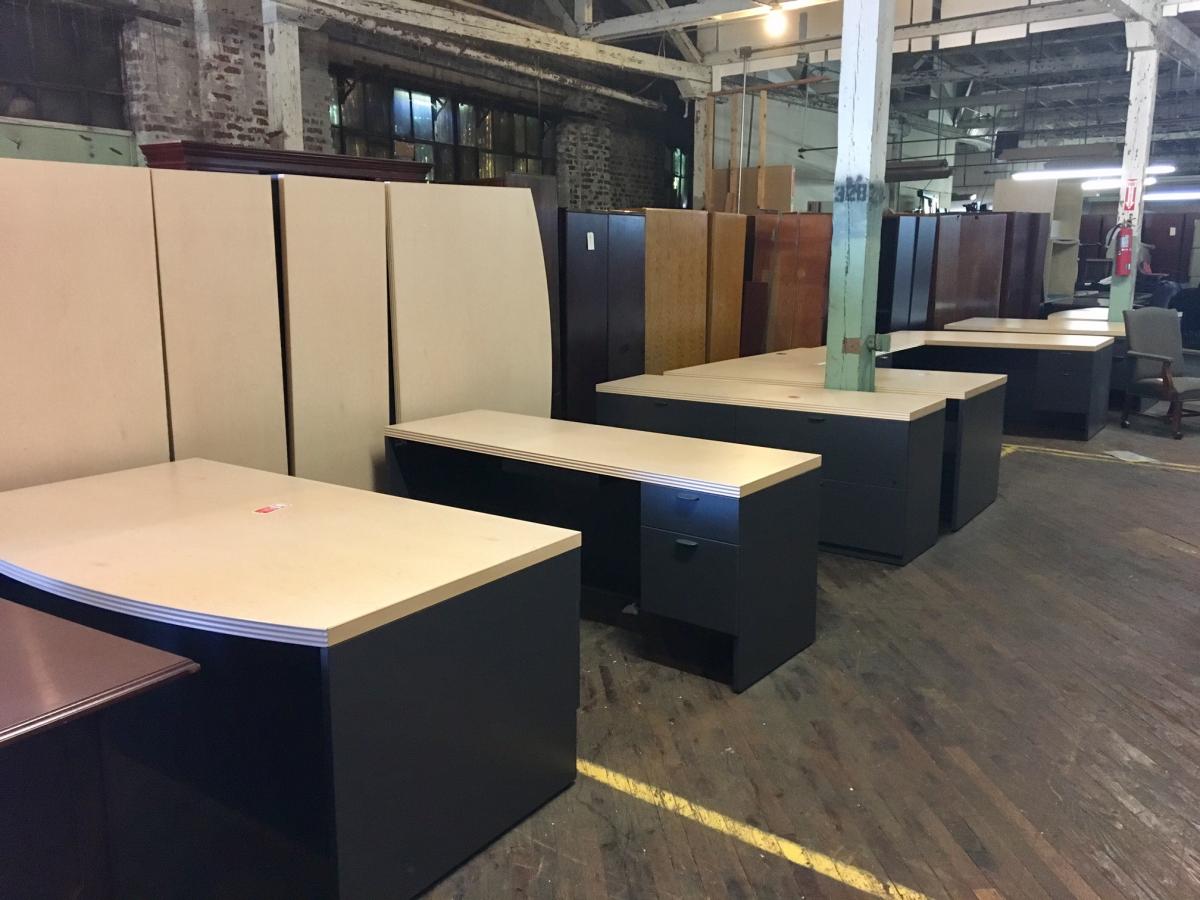 Office Spaces: Finding Quality Used Furniture in Nashville