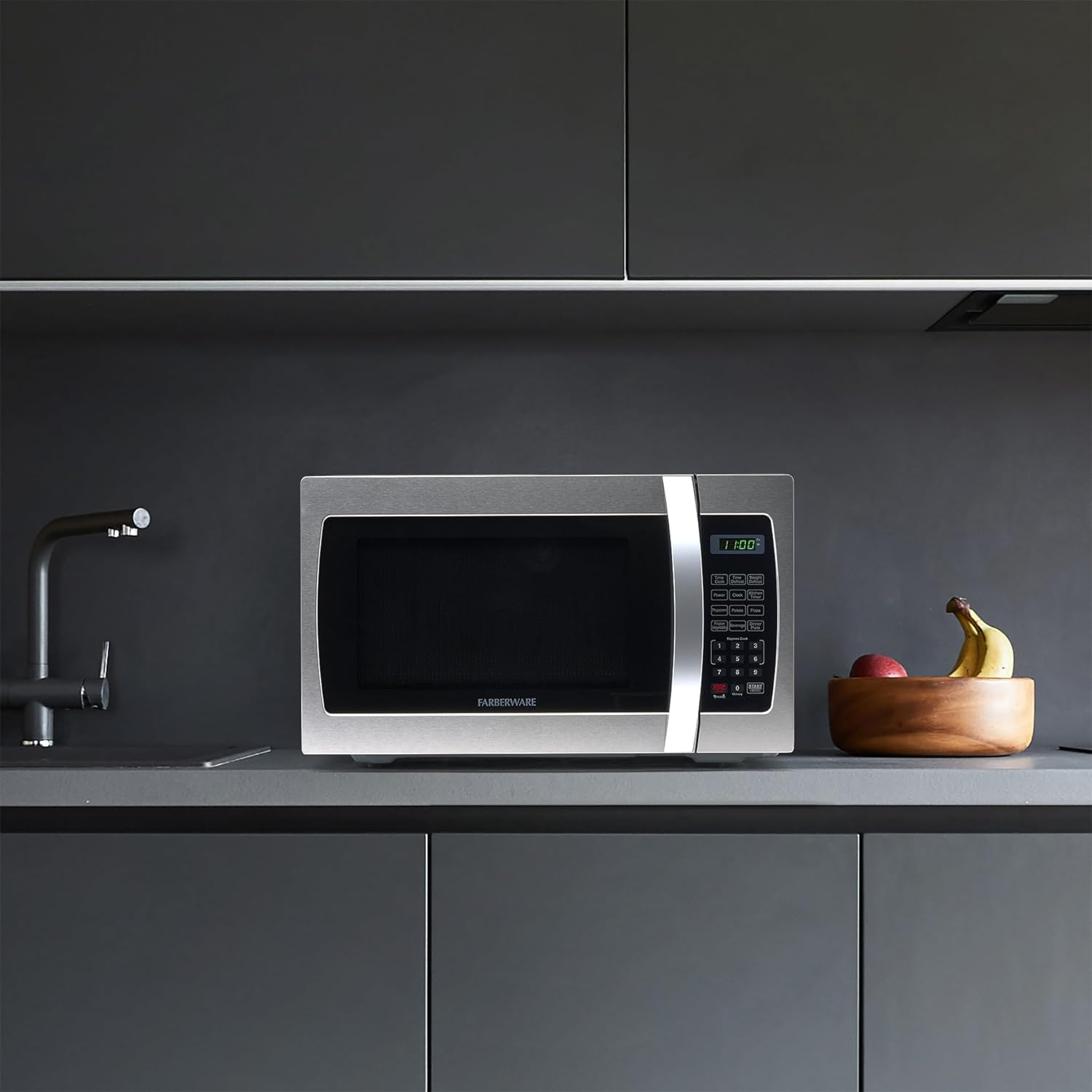 What are some interesting facts about microwaves?