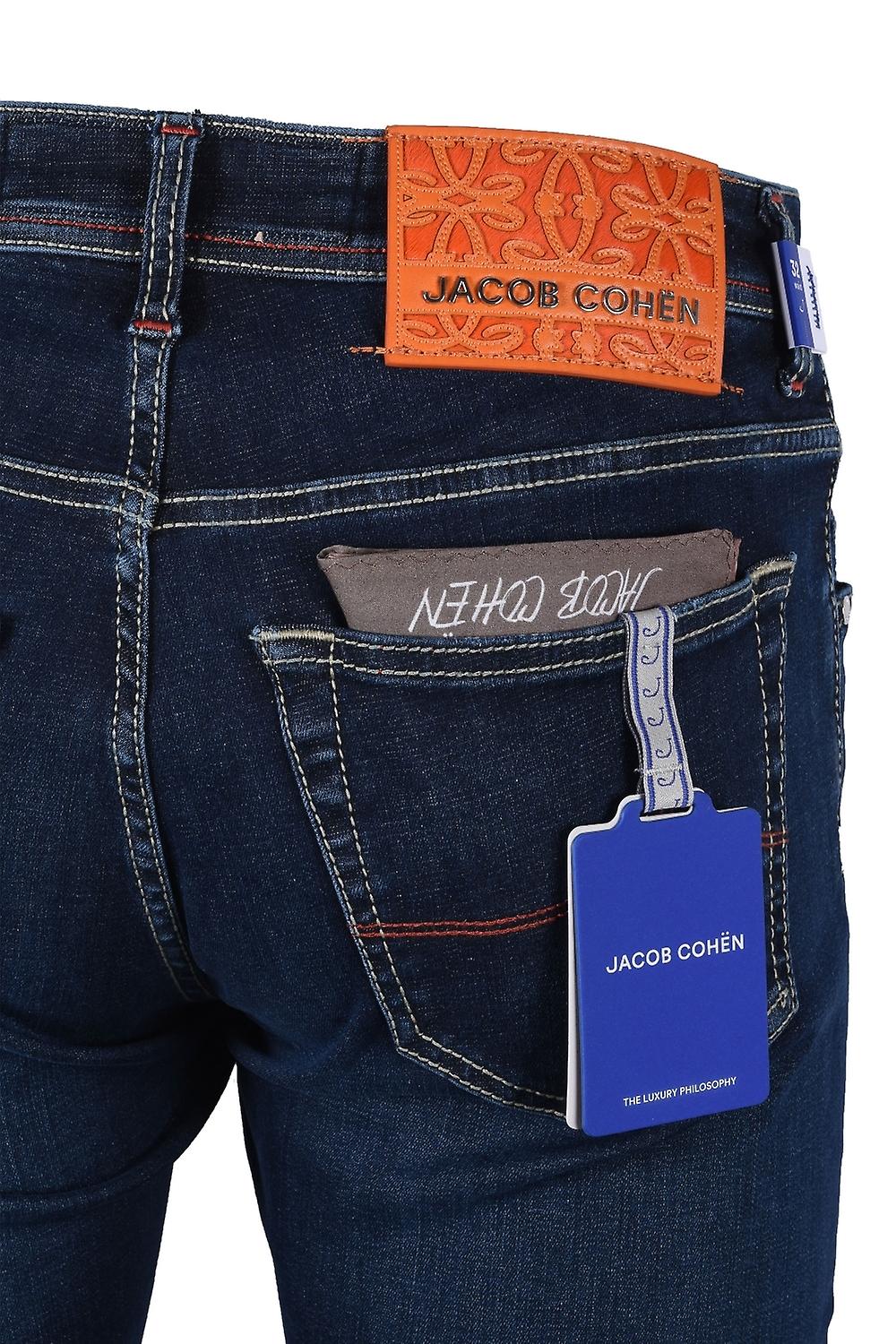 Elevating Style: The Artisan Craftsmanship of Jacob Cohen Jeans