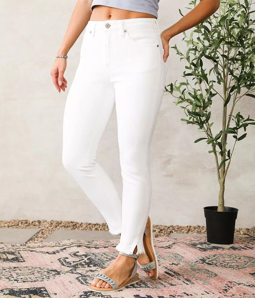 White kancan jeans - how to look best with them