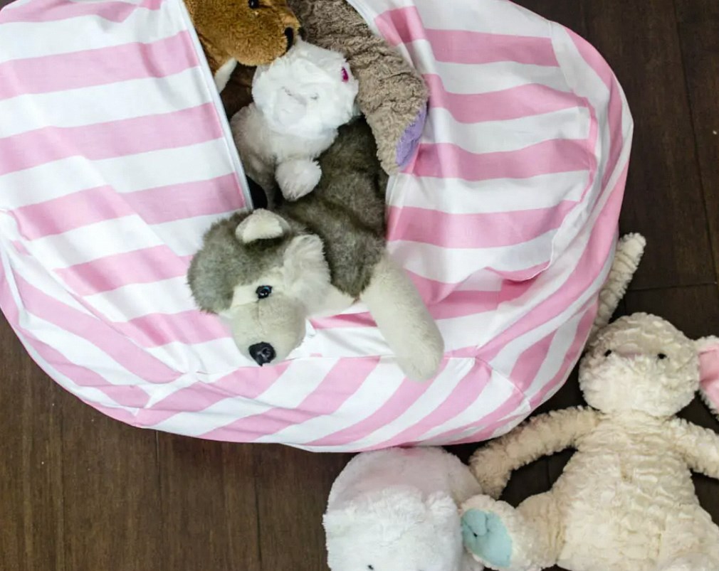 Catch 'Em All: Net for Stuffed Animals