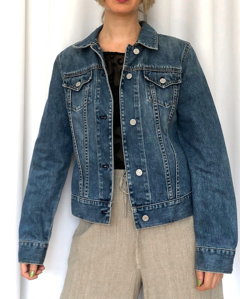 Gap denim jacket women's: Stylish and Versatile