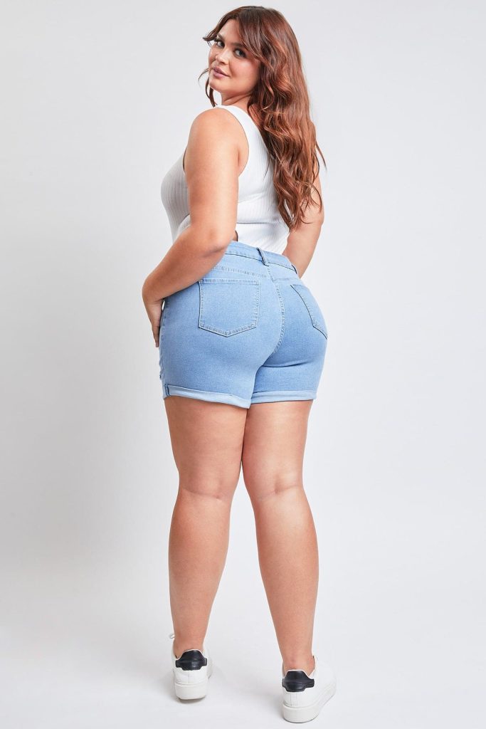 Shorts for curvy women – Choose the Shorts That Fit You Best
