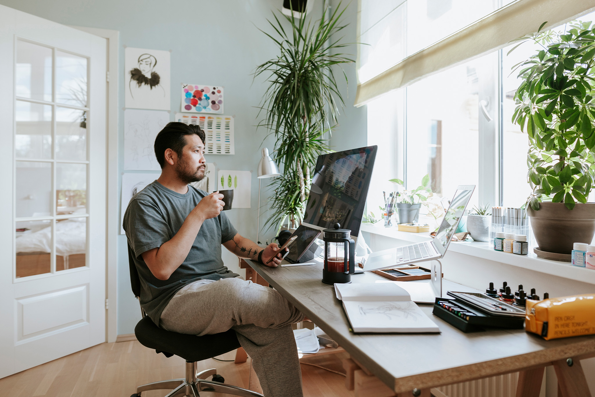 home office desk setup