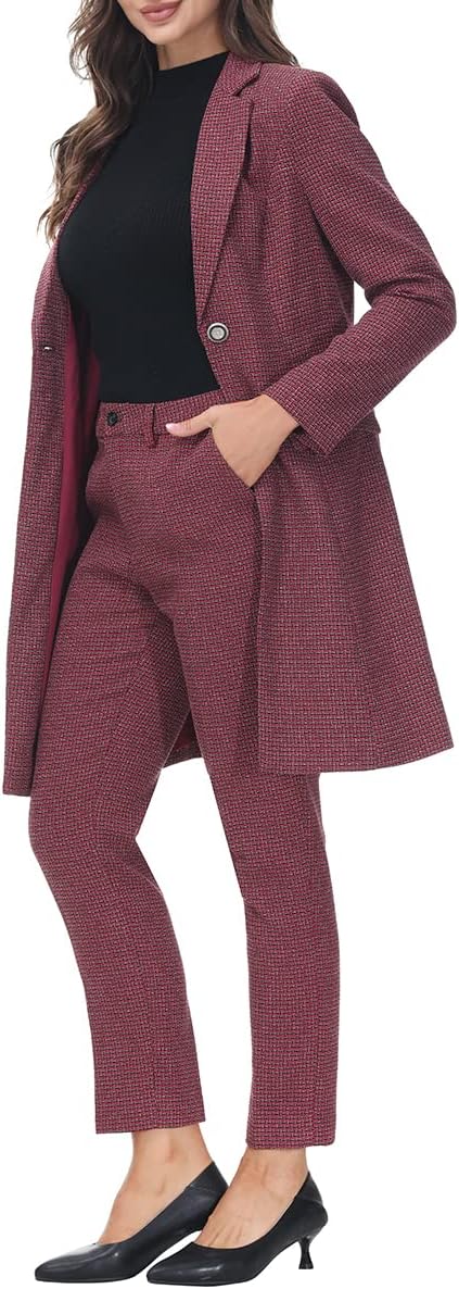 Chic Suit Set for Women: Redefining Professional Elegance